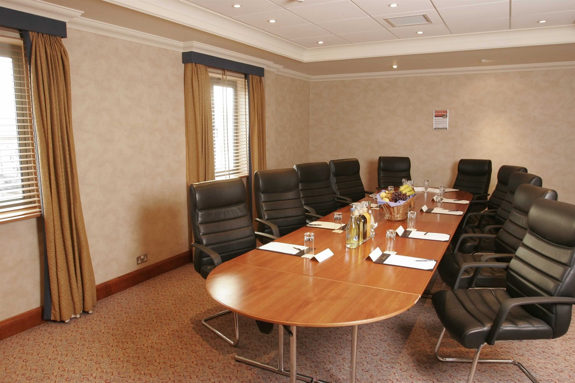 Apollo Hotel Basingstoke Dış mekan fotoğraf